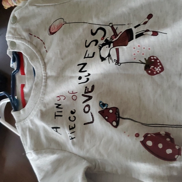 Outfit - Picture 4 of 5